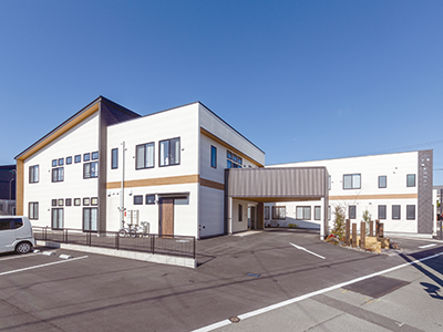 高性能な耐震や設備が整う新施設。近隣にはくまもと在宅支援病院など医療施設や公共施設が整う暮らし易い環境