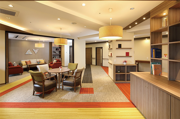 光や風、人のあたたかみを大切にしたエントランスラウンジ(画像はボンセジュール田無) 光や風、人のあたたかみを大切にしたエントランスラウンジ(画像はボンセジュール田無)